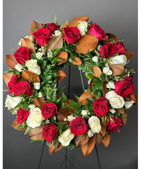 Magnolia Eternal Serenity- Circle Wreath