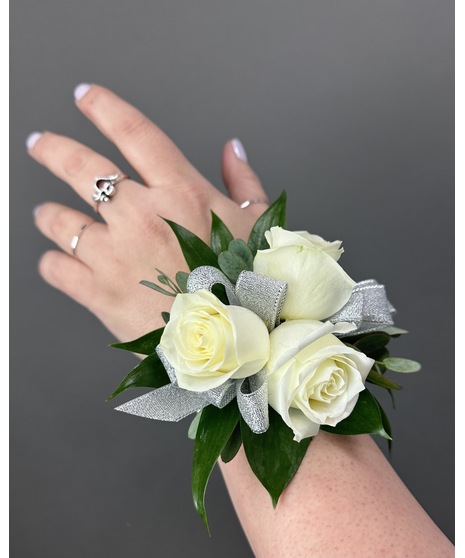 Broadneck Ball - Simply Roses Corsage